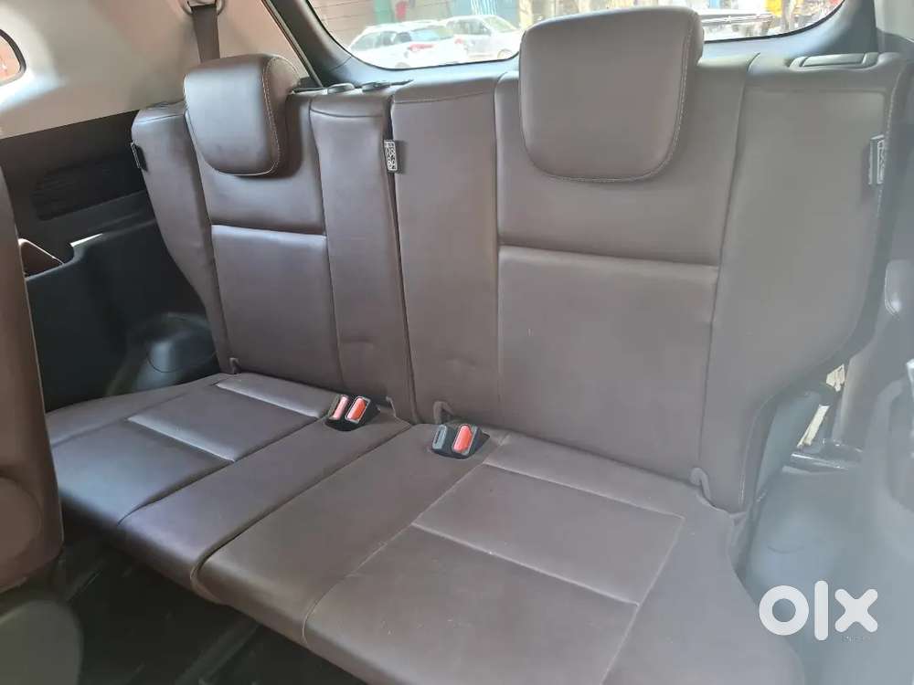Toyota Innova Hycross 2023 Petrol 35000 Km Driven