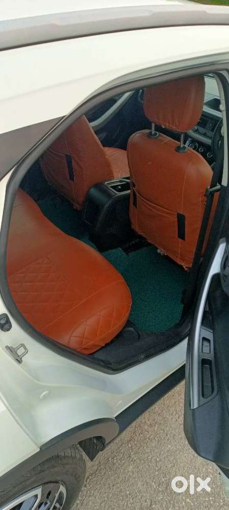 Tata Nexon, 2023, Petrol