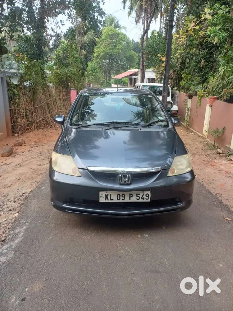 Honda City Zxi 2004 Petrol Well Maintained