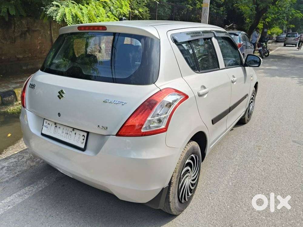 Maruti Suzuki Swift Lxi Option, 2015, Petrol