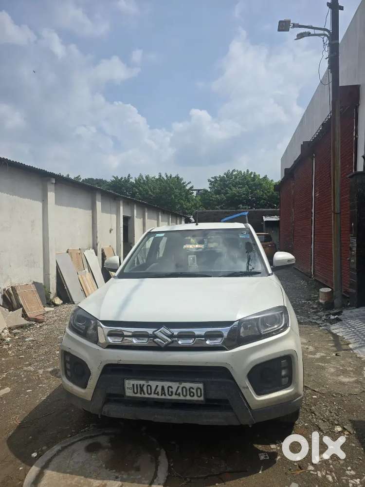 Maruti Suzuki Vitara Brezza 
Petrol Single Owner
Very Good Condition