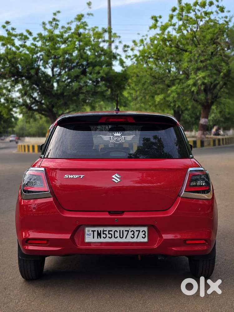Maruti Suzuki Swift Vxi + Manual, 2025, Petrol