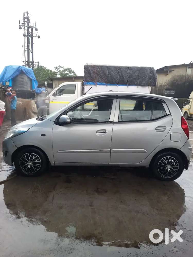For Sale 
I10 Sports 
Model 2013 Jan 
2nd Owner
47,000 Kilometers