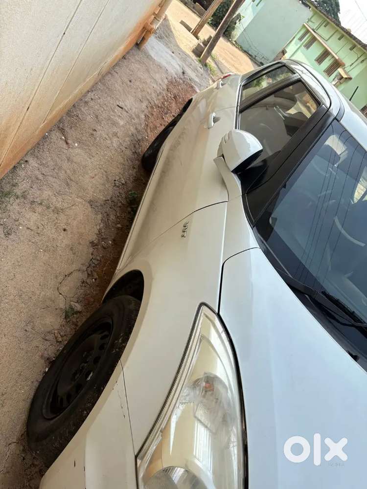 Maruti Suzuki Swift 2017 Petrol 43500 Km Driven