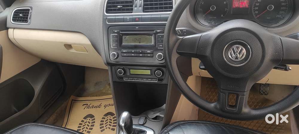 Volkswagen Vento 2010-2013 Petrol Highline, 2011, Petrol