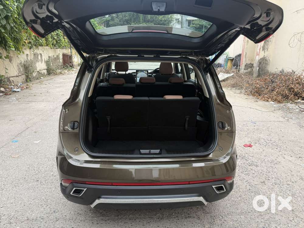 Mg Hector Plus Sharp Pro 1.5 Turbo Petrol Cvt 6 Str, 2024, Petrol