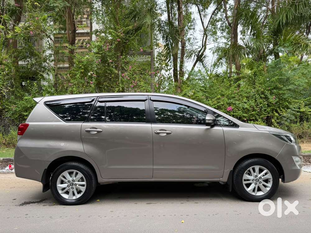 Toyota Innova Crysta 2.4 Gx Mt 8s, 2016, Diesel
