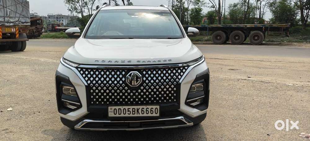 Mg Hector Plus Savvy Pro 1.5 Turbo Petrol Cvt 6 Str, 2023, Petrol