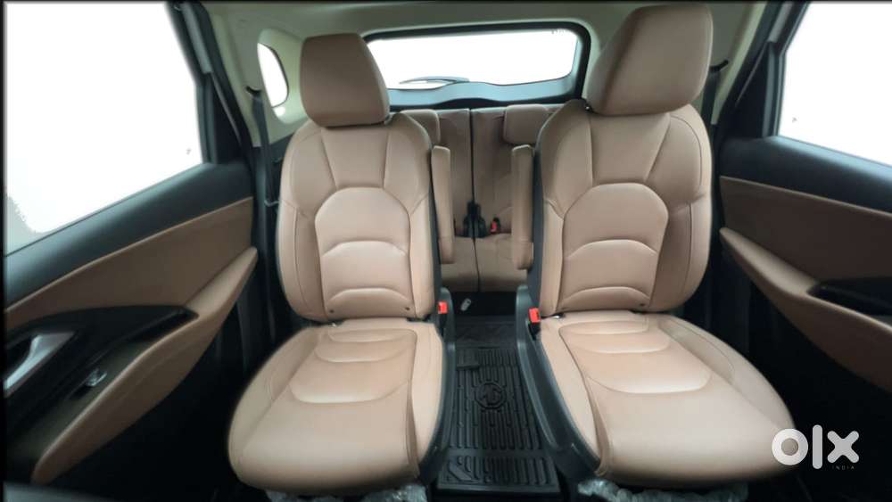 Mg Hector Plus Savvy Pro 1.5 Turbo Petrol Cvt 6 Str Dual Tone, 2023,..