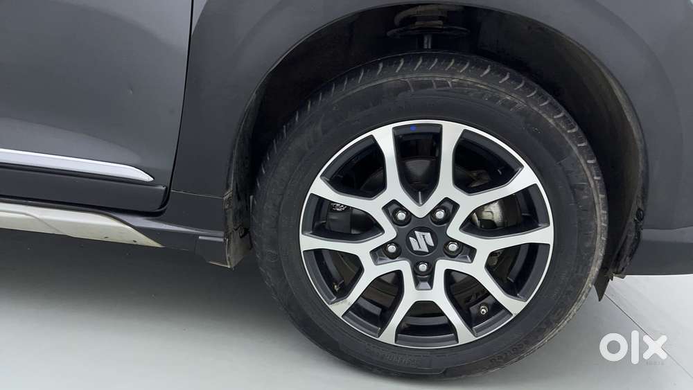 Maruti Suzuki Xl6 1.5 Alpha Plus At, 2022, Petrol