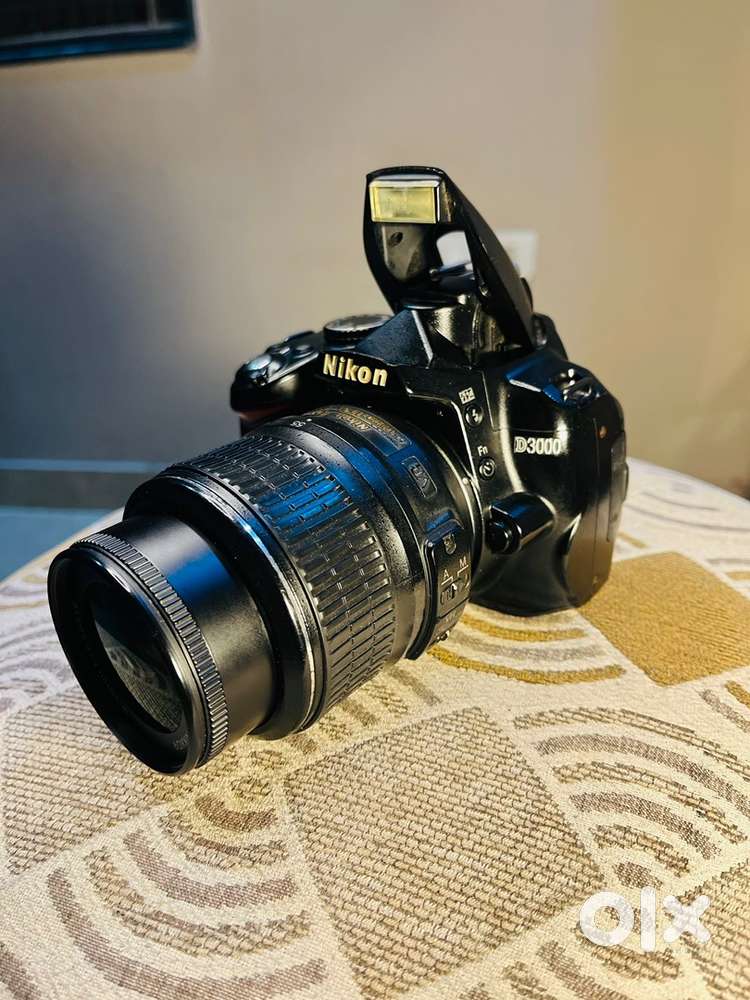 Legendary Nikon D3000 Automatic DSLR camera