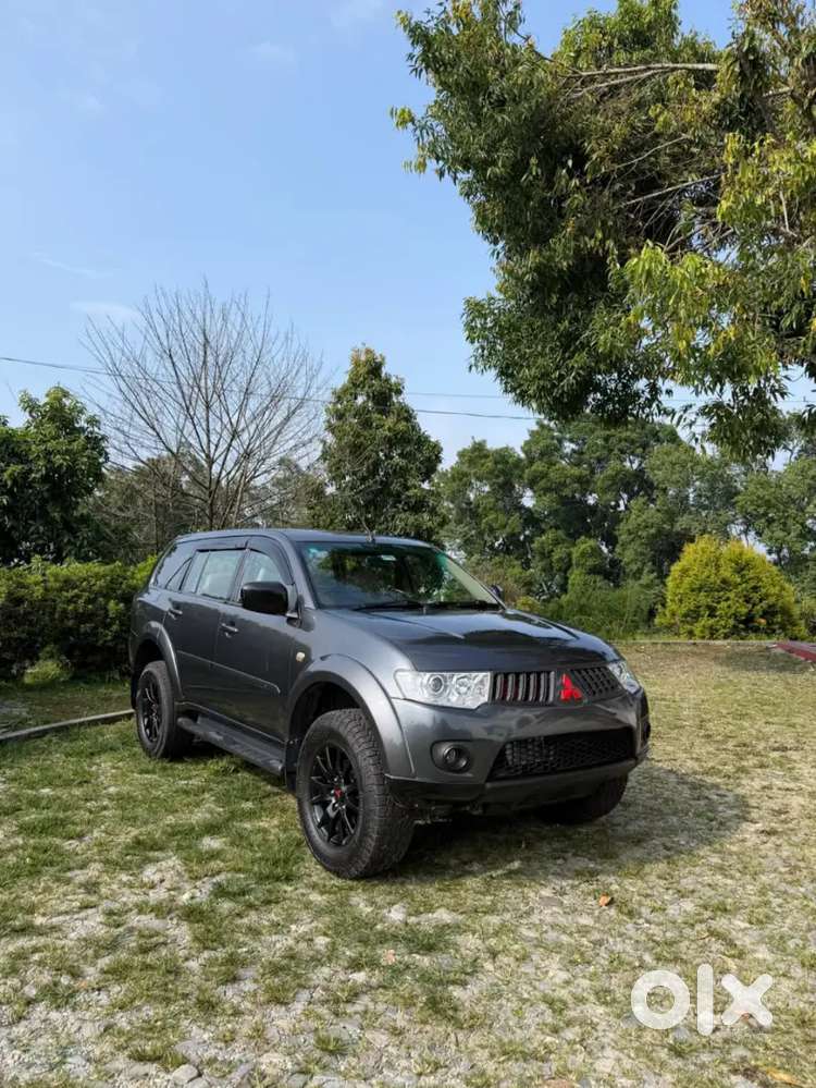 Mitsubishi Pajero Sport 2013