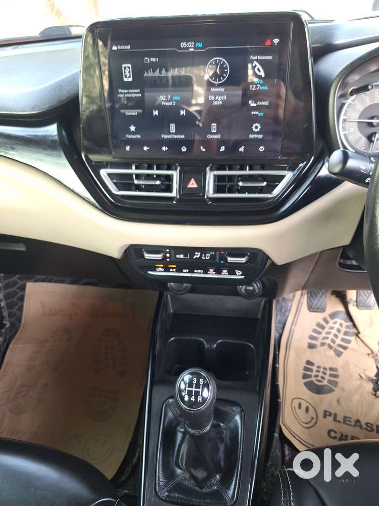 Toyota Glanza 1.2 V Amt, 2023, Petrol