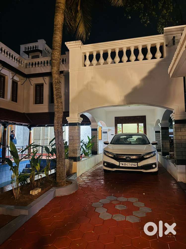 2019 Honda Civic Petrol Automatic 76000 Km