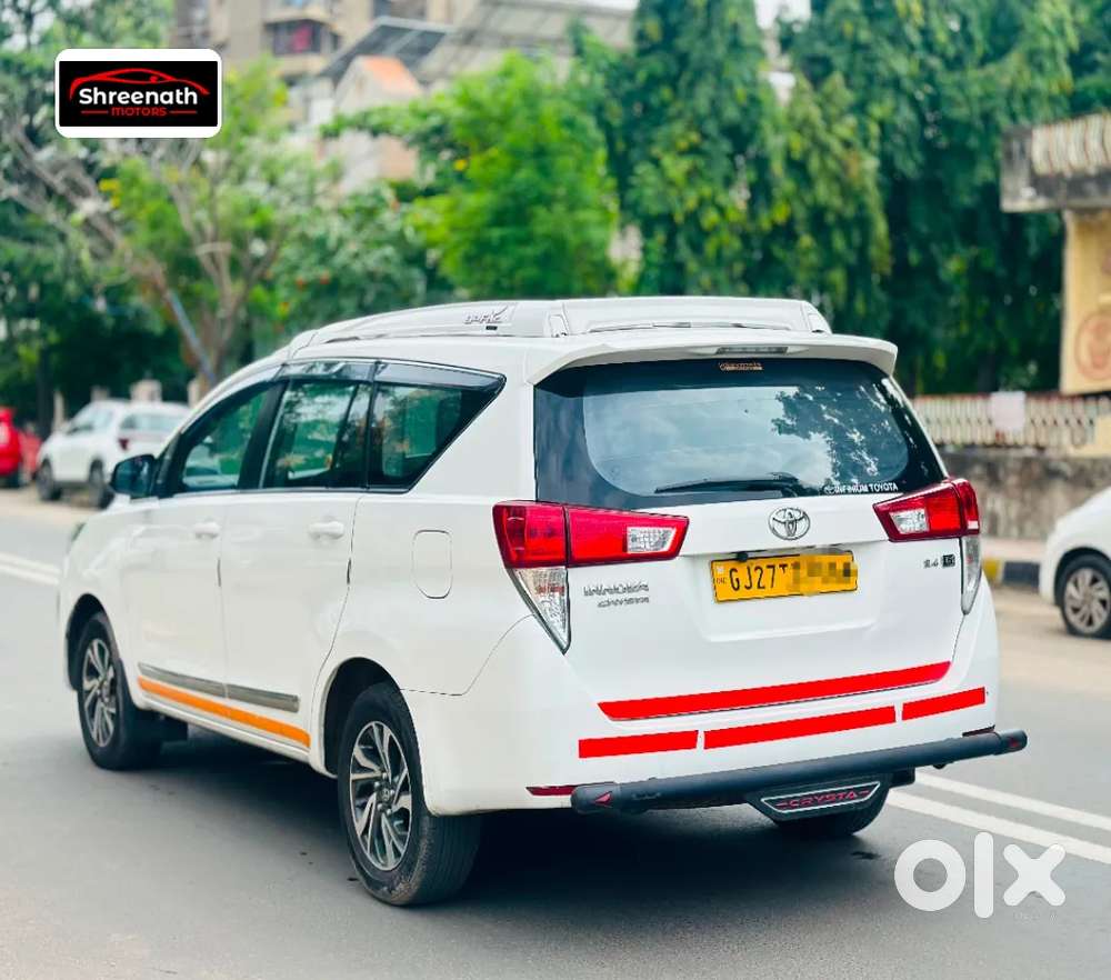 Toyota Innova Crysta [2020-ongoing] 2.4 Gx 8 Str, 2022, Diesel