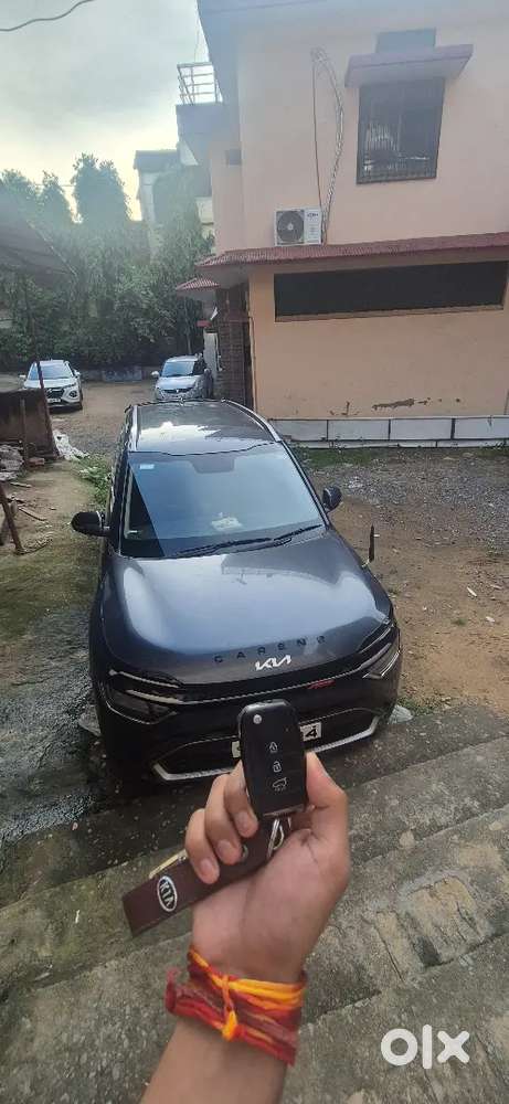 Kia Carens Luxury Petrol 2022