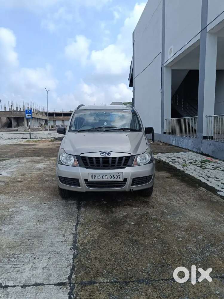 Mahindra Quanto 2015