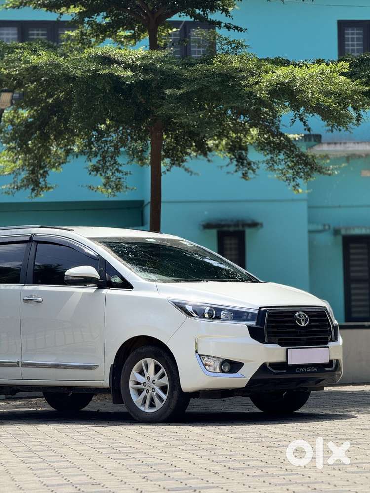 Toyota Innova Crysta [2020-ongoing] 2.4 Vx 7 Str, 2020, Diesel