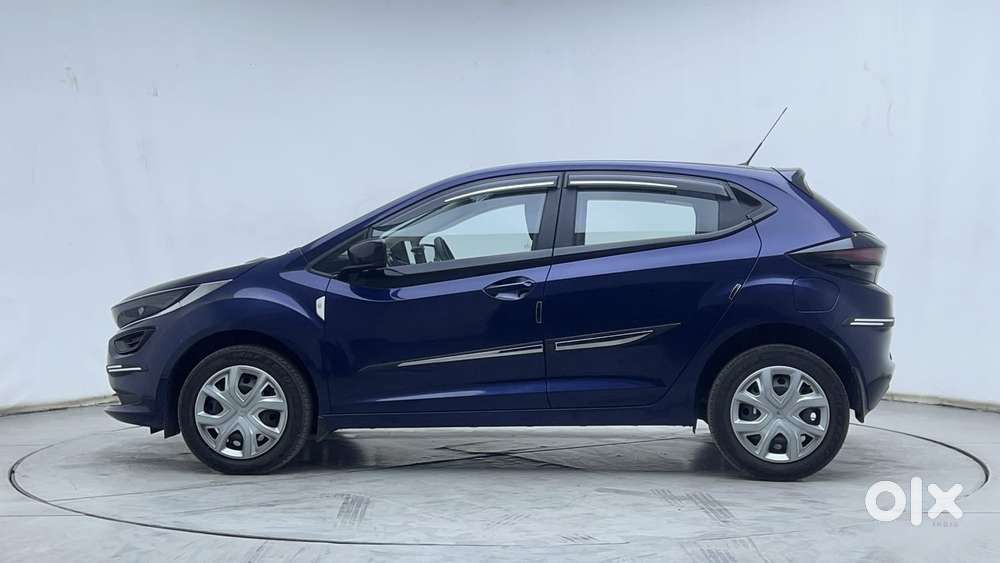 Tata Altroz 1.2 Xm, 2025, Petrol