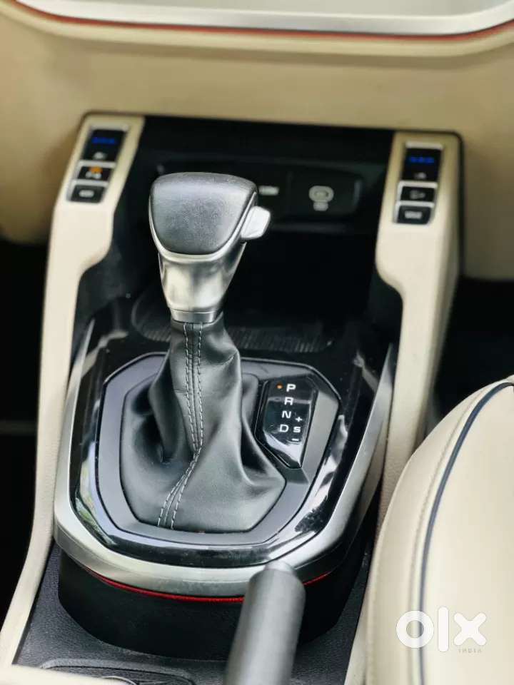 Kia Carens 1.5 Luxury Plus Diesel At 6 Str, 2022, Diesel
