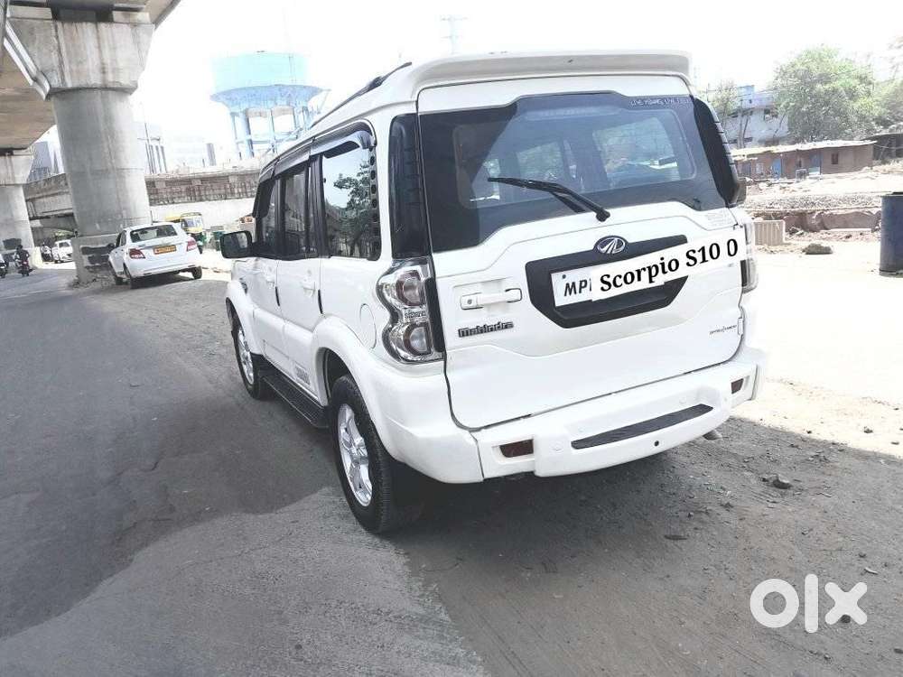 Mahindra Scorpio S10, 2017, Diesel
