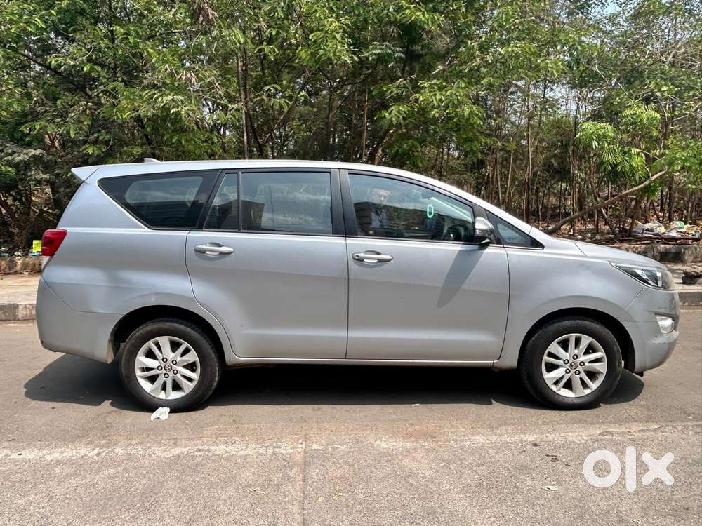 Toyota Innova Crysta 2.4 G Mt, 2019