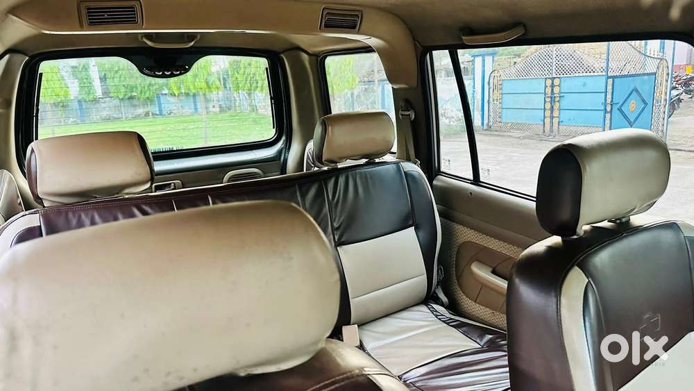 Chevrolet Tavera Neo 3 Ls 7 Seats Bsiv, 2011