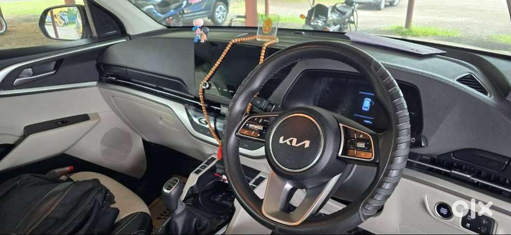 2024 Kia Carens 1.5 Petrol 7-str  Aurora Black Pearl  Under Warranty