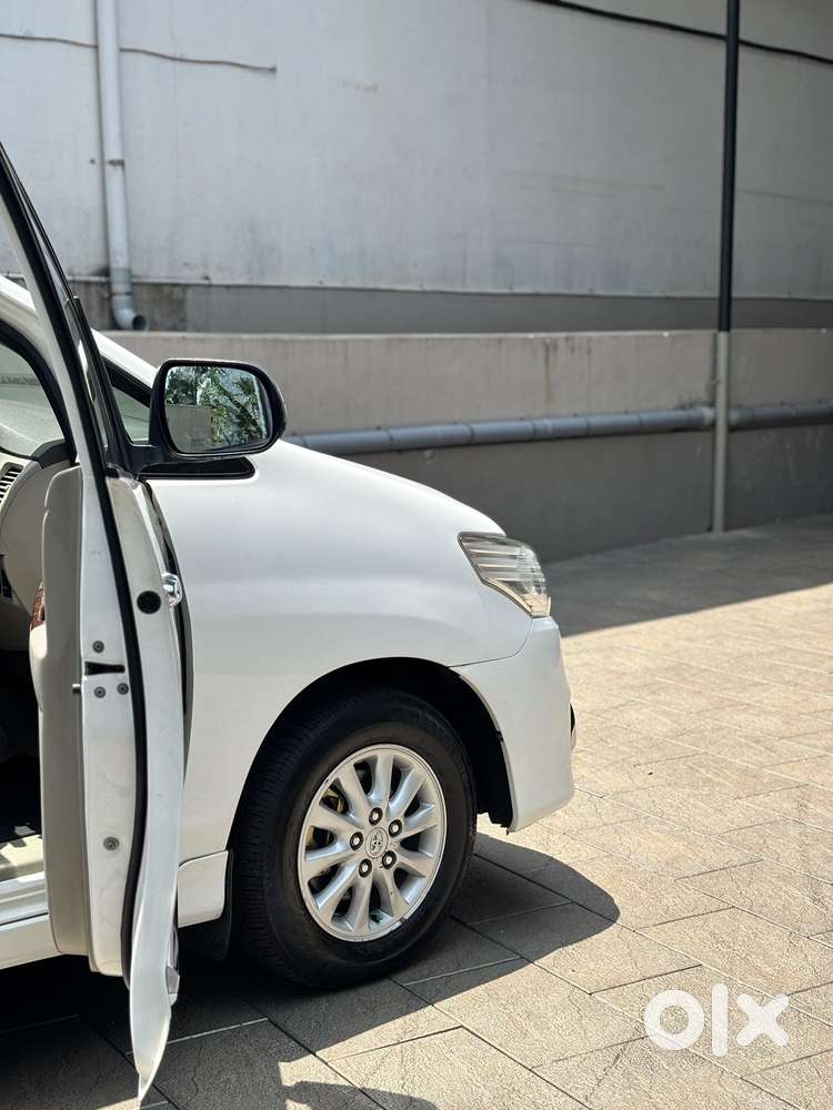 Toyota Innova 2.5 Vx 8 Str Bs-iii, 2014, Diesel