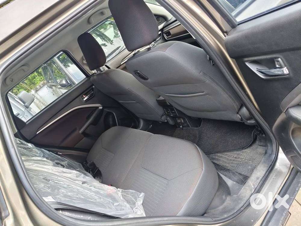 Maruti Suzuki Brezza 1.5 Zxi Smart Hybrid, 2024, Petrol