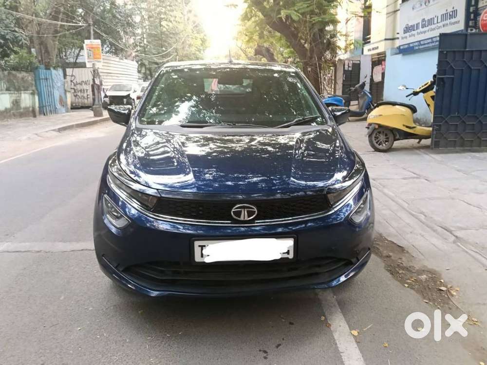 Tata Altroz 1.2 Xta Petrol Dct, 2023, Petrol