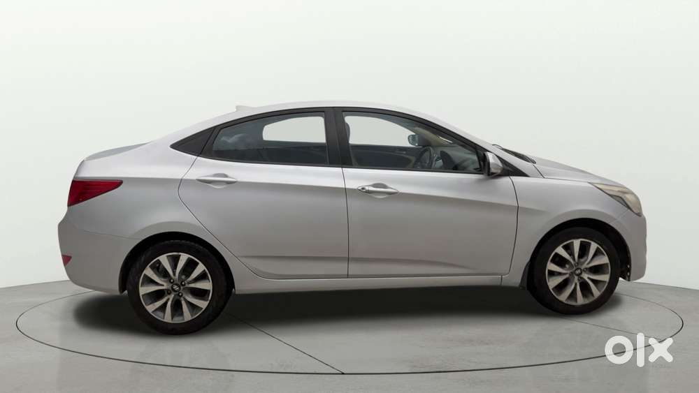 Hyundai Verna 1.6 Vtvt Sx, 2016, Petrol
