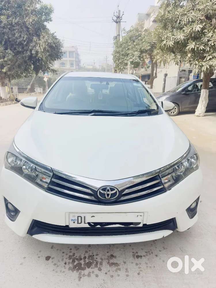 Toyota Corolla Altis 2015 Petrol Well Maintained