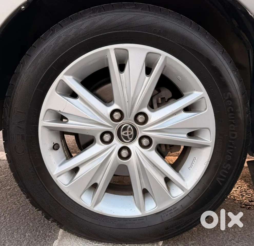 Toyota Innova Crysta 2.8 Zx At 7 Seater, 2019, Diesel