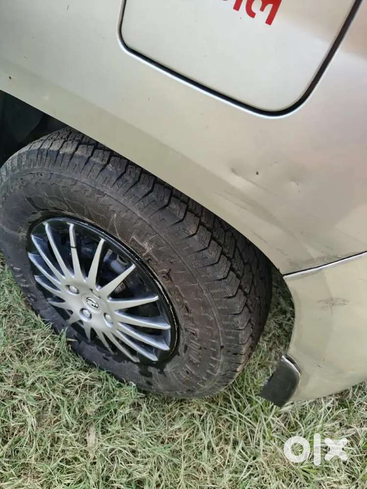Mahindra Tuv 300 2017