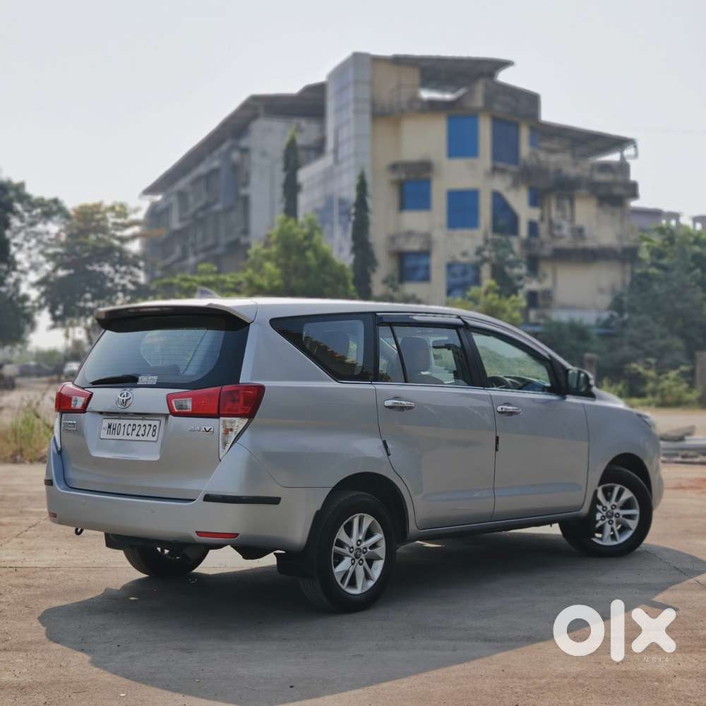 Toyota Innova Crysta 2017 Diesel Well Maintained