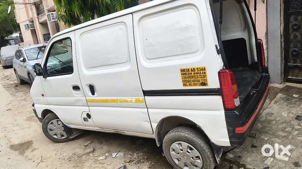 Maruti Suzuki Eeco 2022 Petrol & Cng 30000 Km Driven