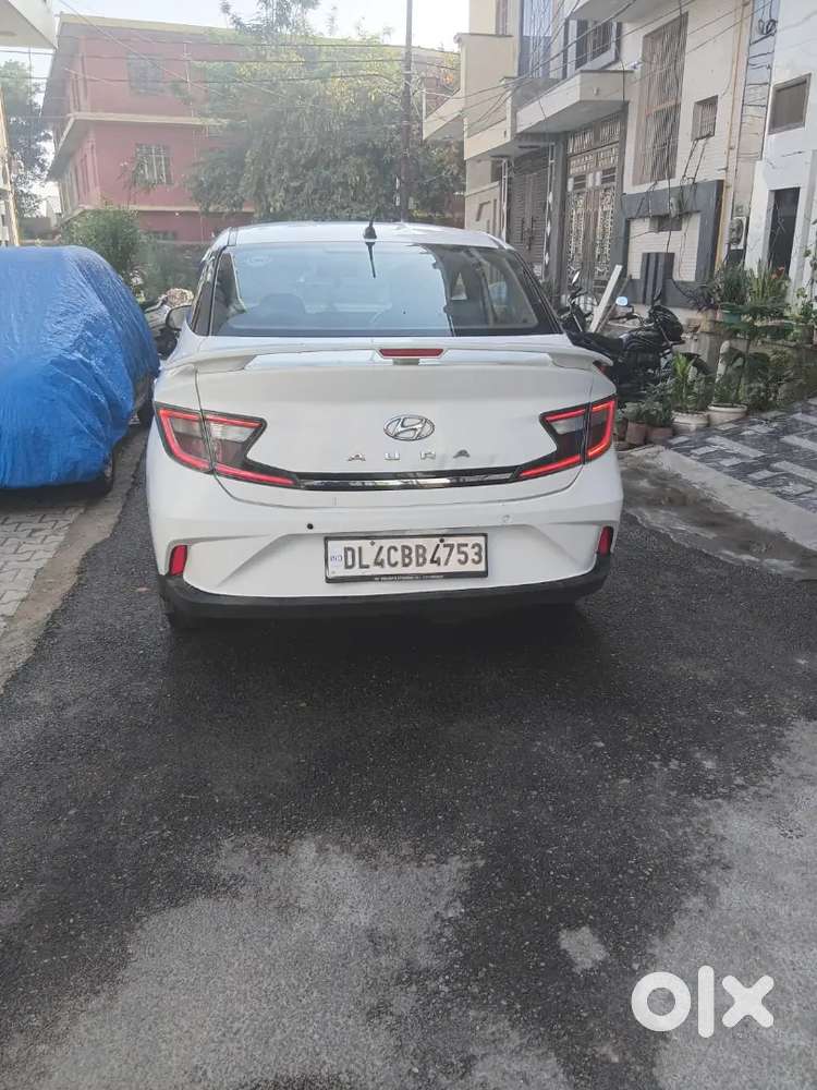 Hyundai Aura 2022 Cng & Hybrids Well Maintained