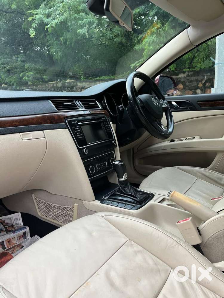 Skoda Superb Elegance 1.8 Tsi At, 2015, Petrol