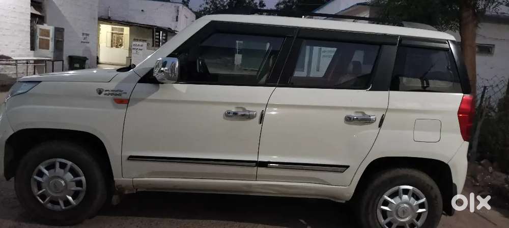 Mahindra Tuv 300 2018 Diesel 97000 Km Driven