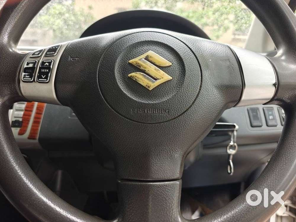 Maruti Suzuki Swift 1.3 Zxi, 2010, Cng & Hybrids