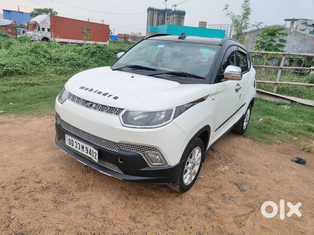Mahindra Kuv 100 Mfalcon G80 K8 Dual Tone, 2017, Petrol