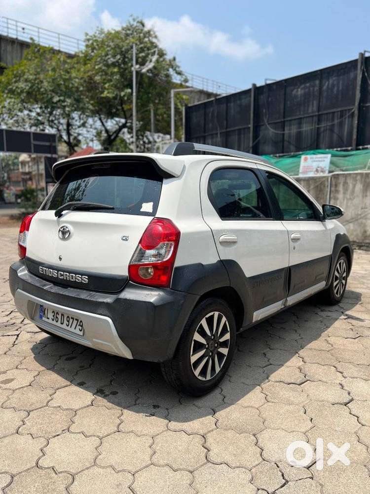 Toyota Etios Cross 1.2l G, 2014, Petrol