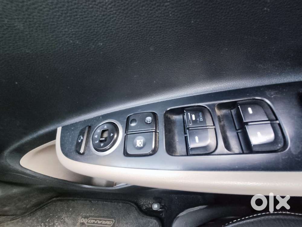 Hyundai Grand I10 Asta Option, 2016, Petrol