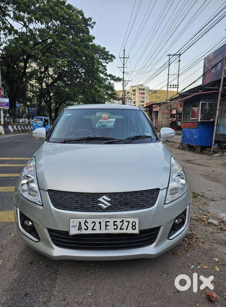 Maruti Suzuki Swift Vxi + Manual, 2017, Petrol