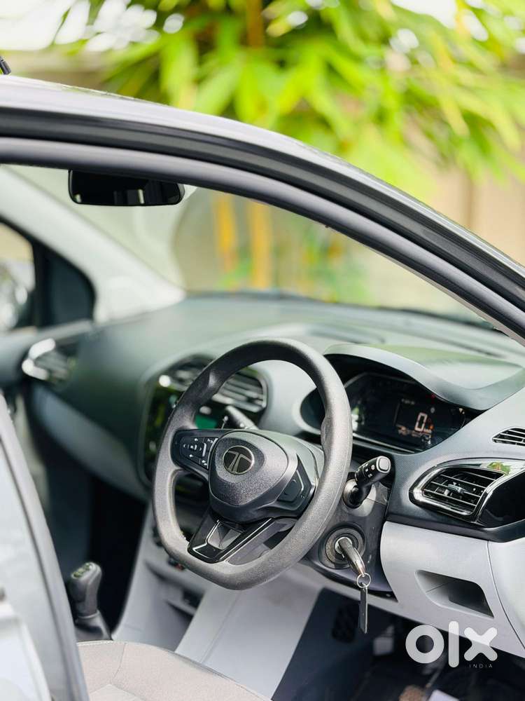 Tata Tiago 1.2 Revotron Xt (o), 2024, Petrol