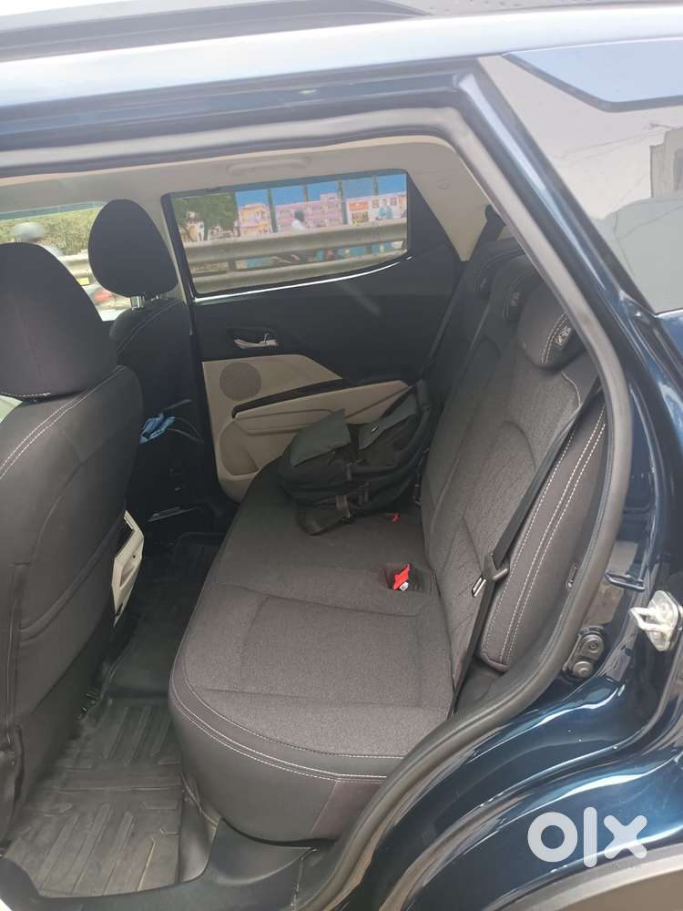 Mahindra Xuv 3xo Ax5 Pm Mt, 2025, Petrol