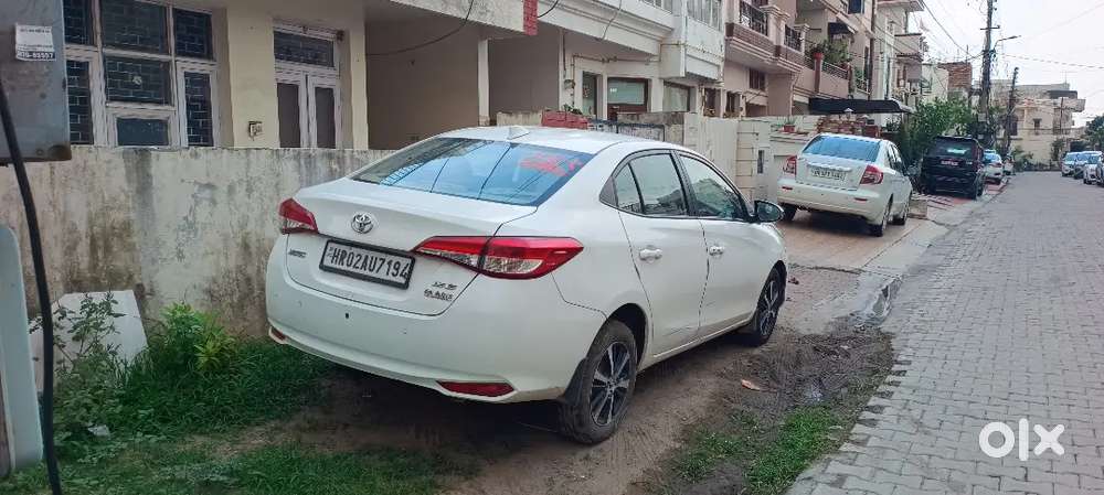 Toyota Yaris 1.5 G , All Accessories And Company Cng Kit 9kgs