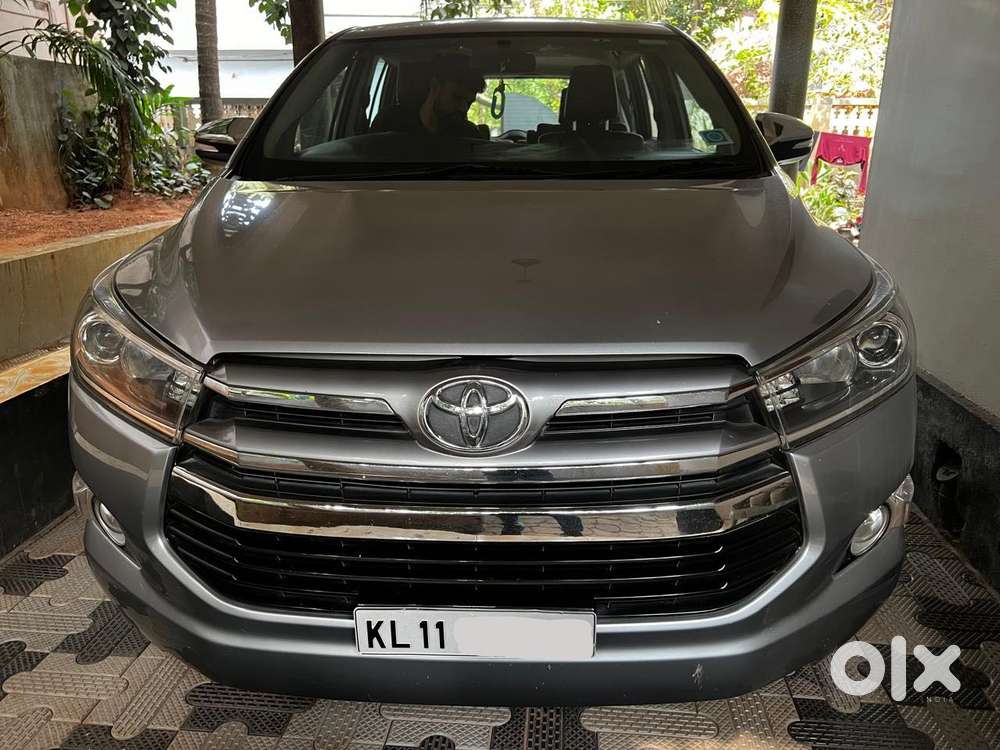 Toyota Innova Crysta 2.8z Automatic, 2016, Diesel