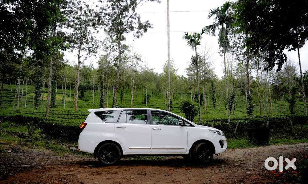 Toyota Innova Crysta 2016 2.8z